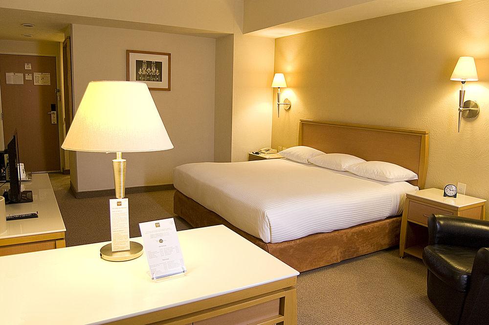 Fato Hotel Queretaro Luaran gambar