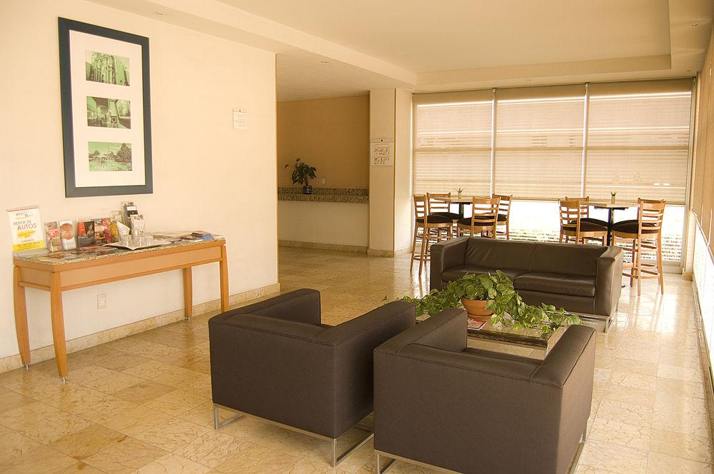 Fato Hotel Queretaro Luaran gambar