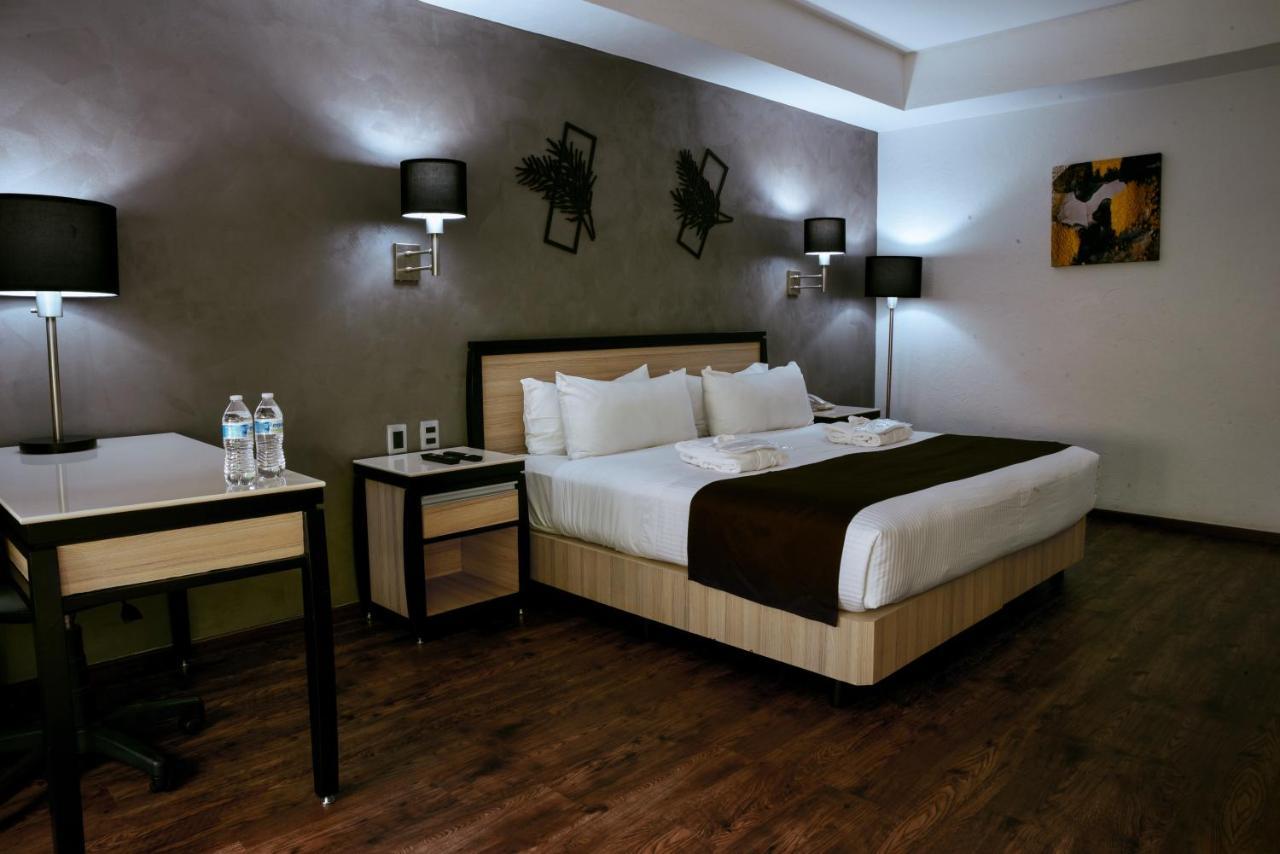 Fato Hotel Queretaro Luaran gambar